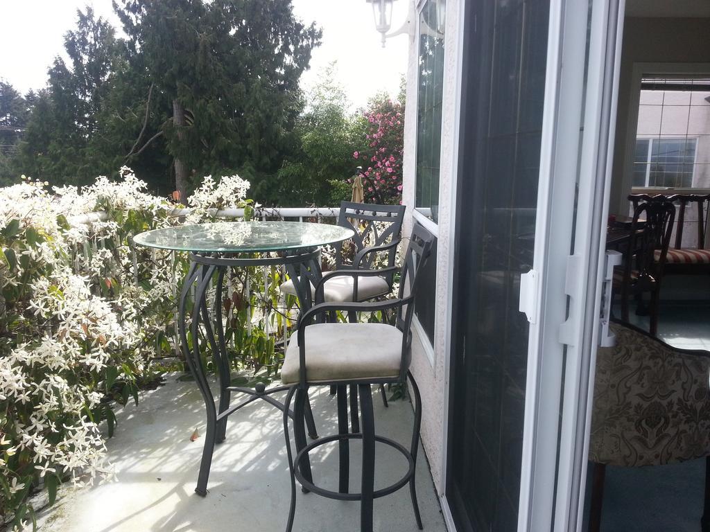 By The Sea Bnb, Sidney Victoria Bc Dış mekan fotoğraf
