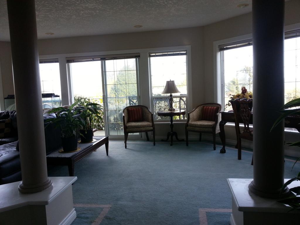 By The Sea Bnb, Sidney Victoria Bc Dış mekan fotoğraf